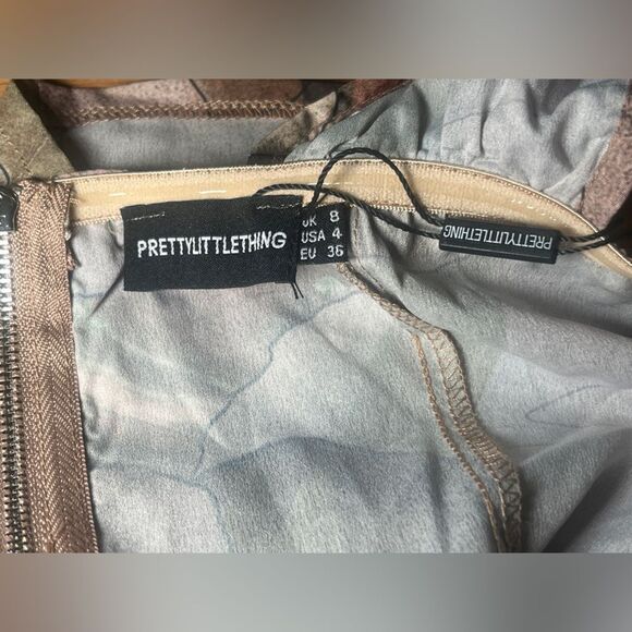 Pretty Little Thing Beige Woven Abstract Print Cross Over Zip Top Size 4 - Picture 7 of 7